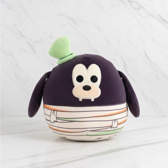 Squishmallows Other - New Squishmallow Goofy 8 inch